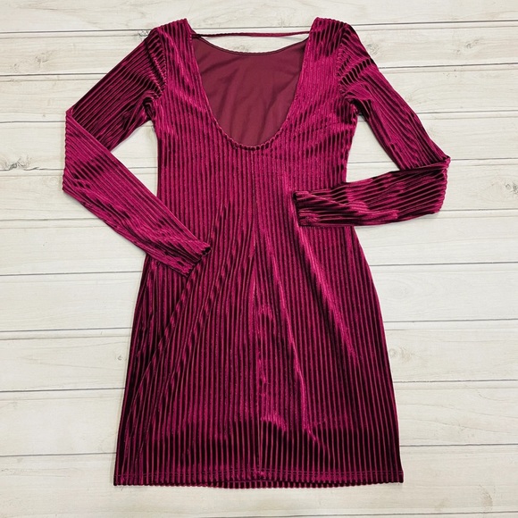 Forever 21 Velvet Mini Dress - Picture 2 of 5